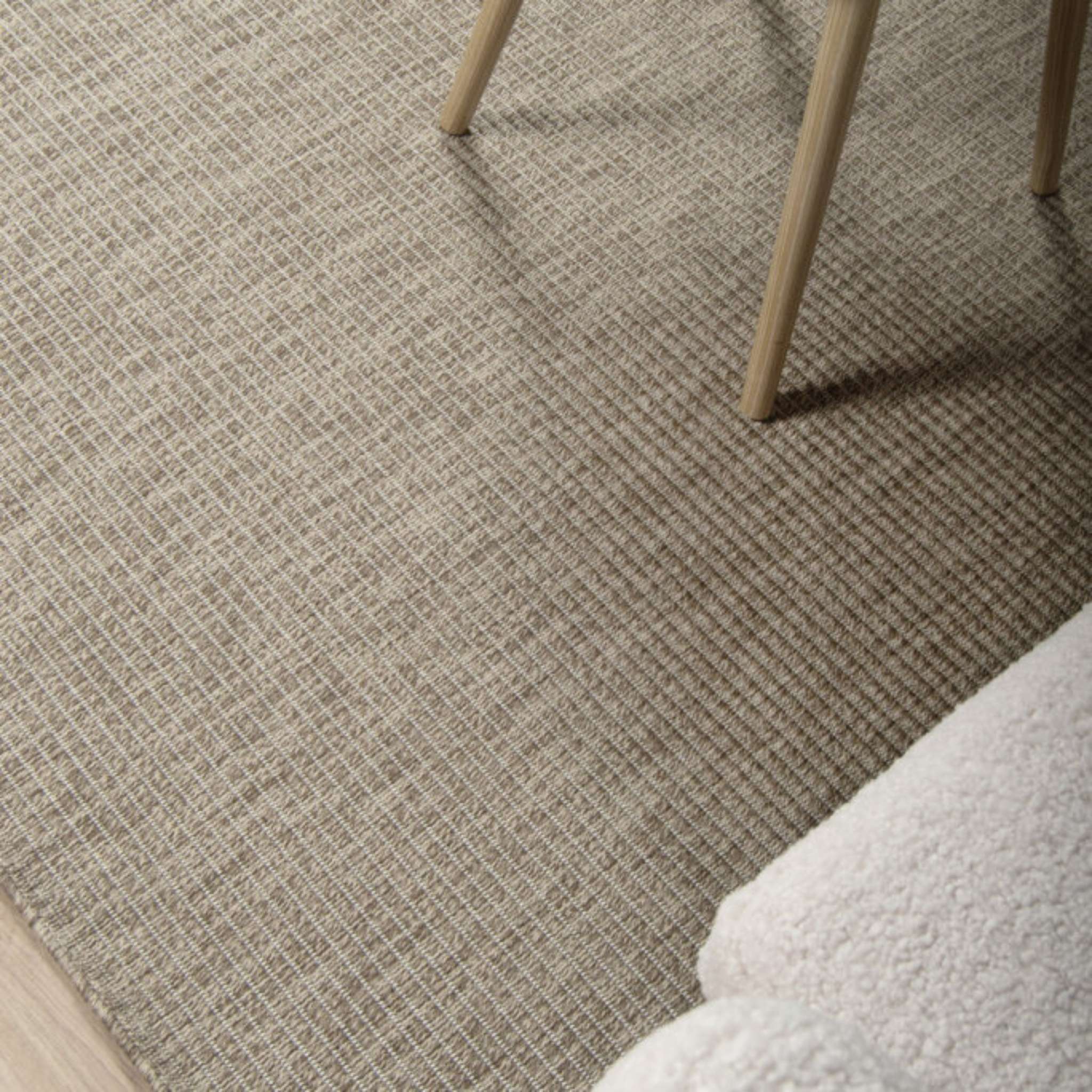 Aura helppohoitoinen matto - Hiekka