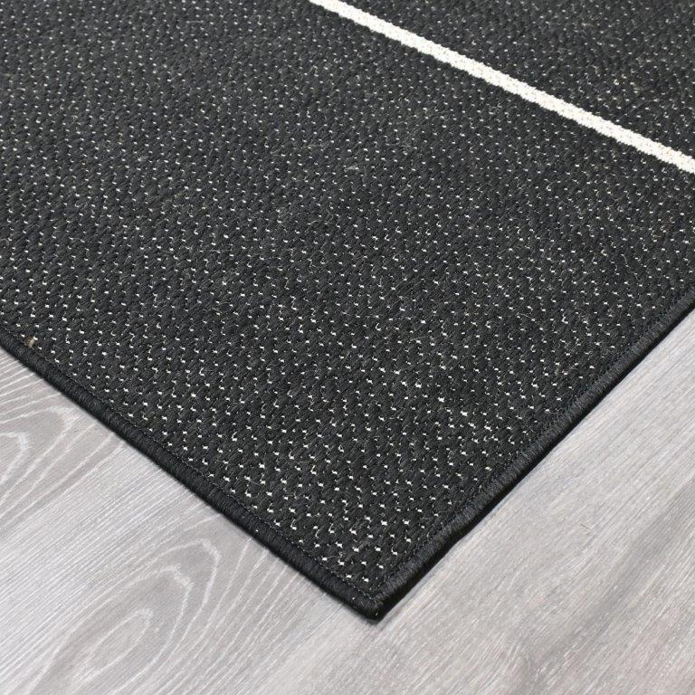Laine sileäksi kudottu matto - musta
