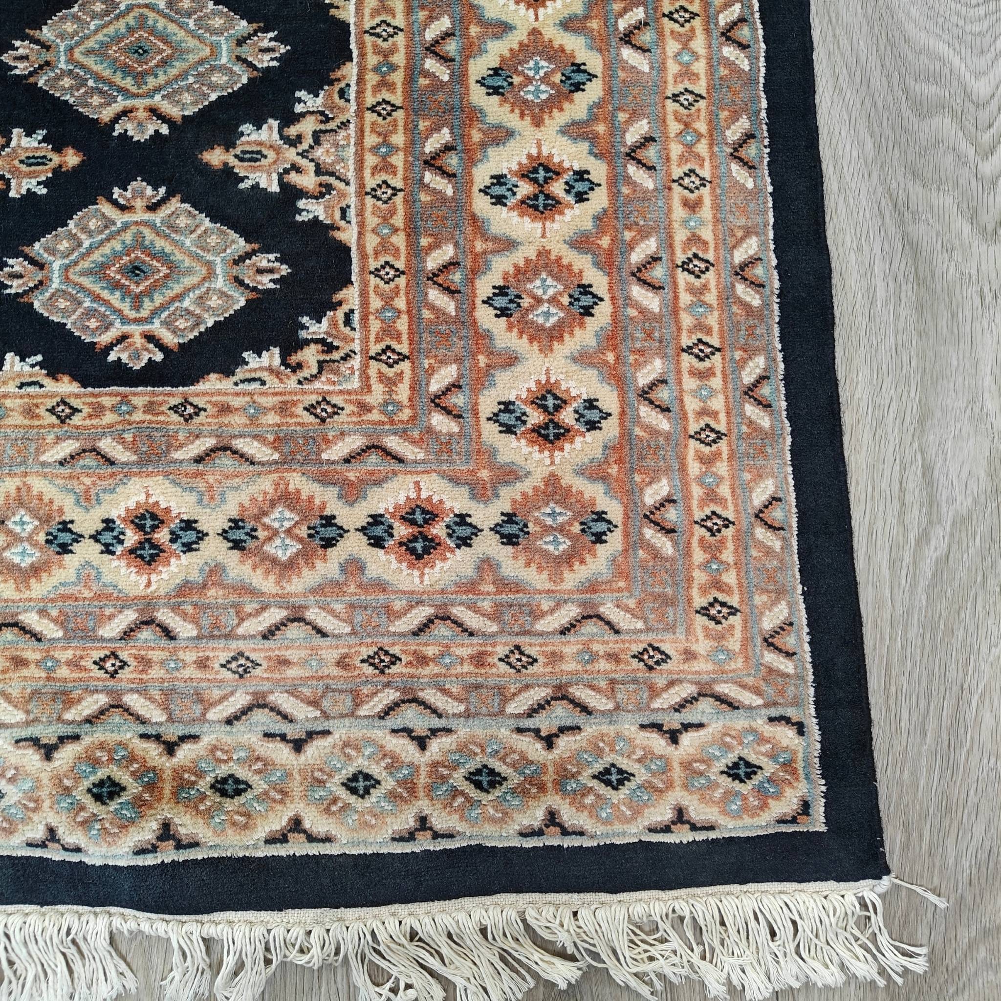 Pakistanilainen villamatto - musta - 169x249cm