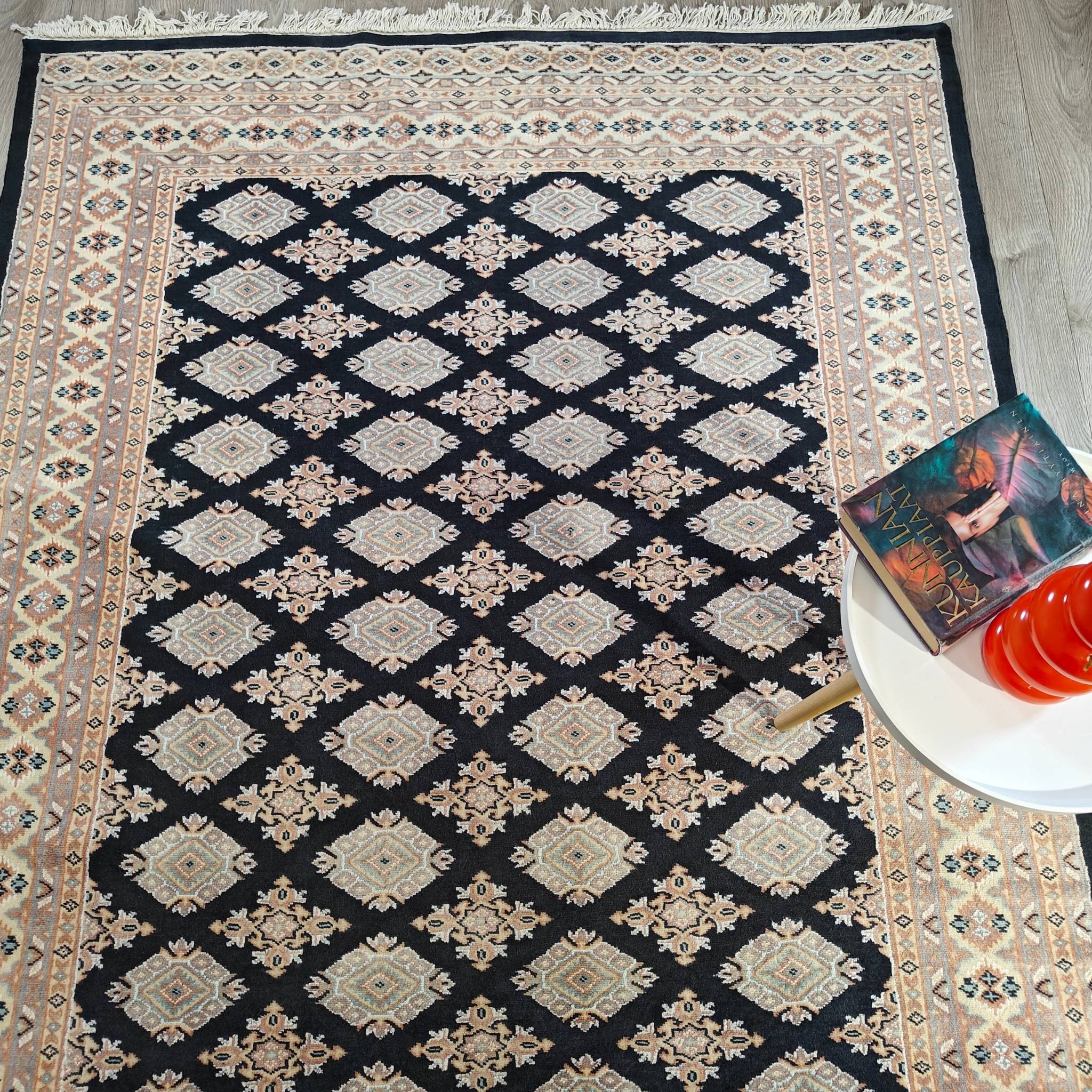 Pakistanilainen villamatto - musta - 169x249cm