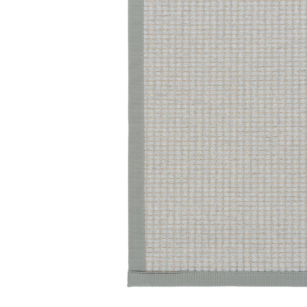 VM Carpet Lyyra matto, omalla mitalla - 66 vaaleanharmaa