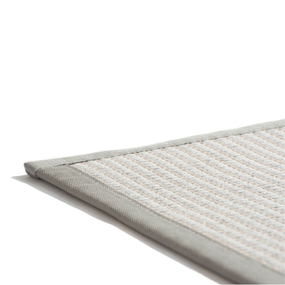 VM Carpet Lyyra matto - 66 vaaleanharmaa